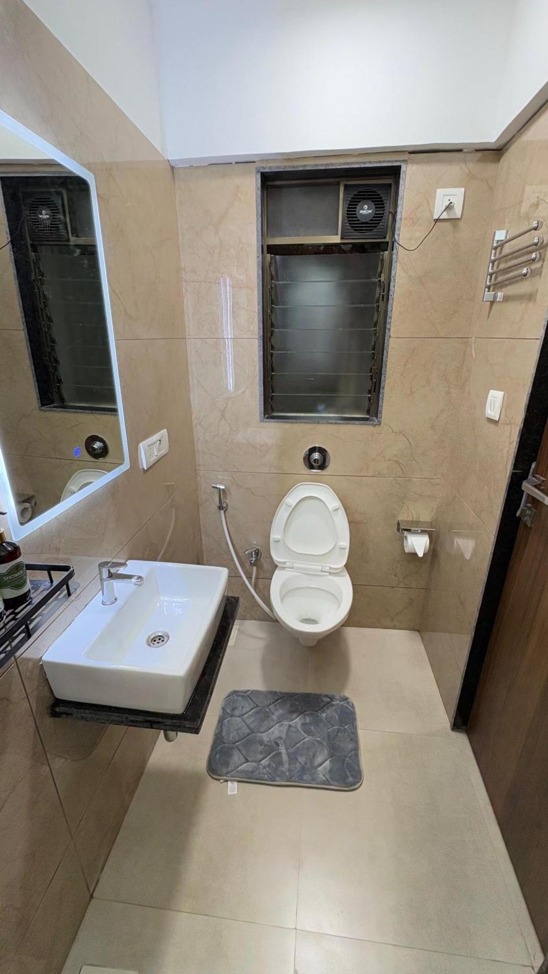 Osi Apartments Powai Bombay Eksteriør billede