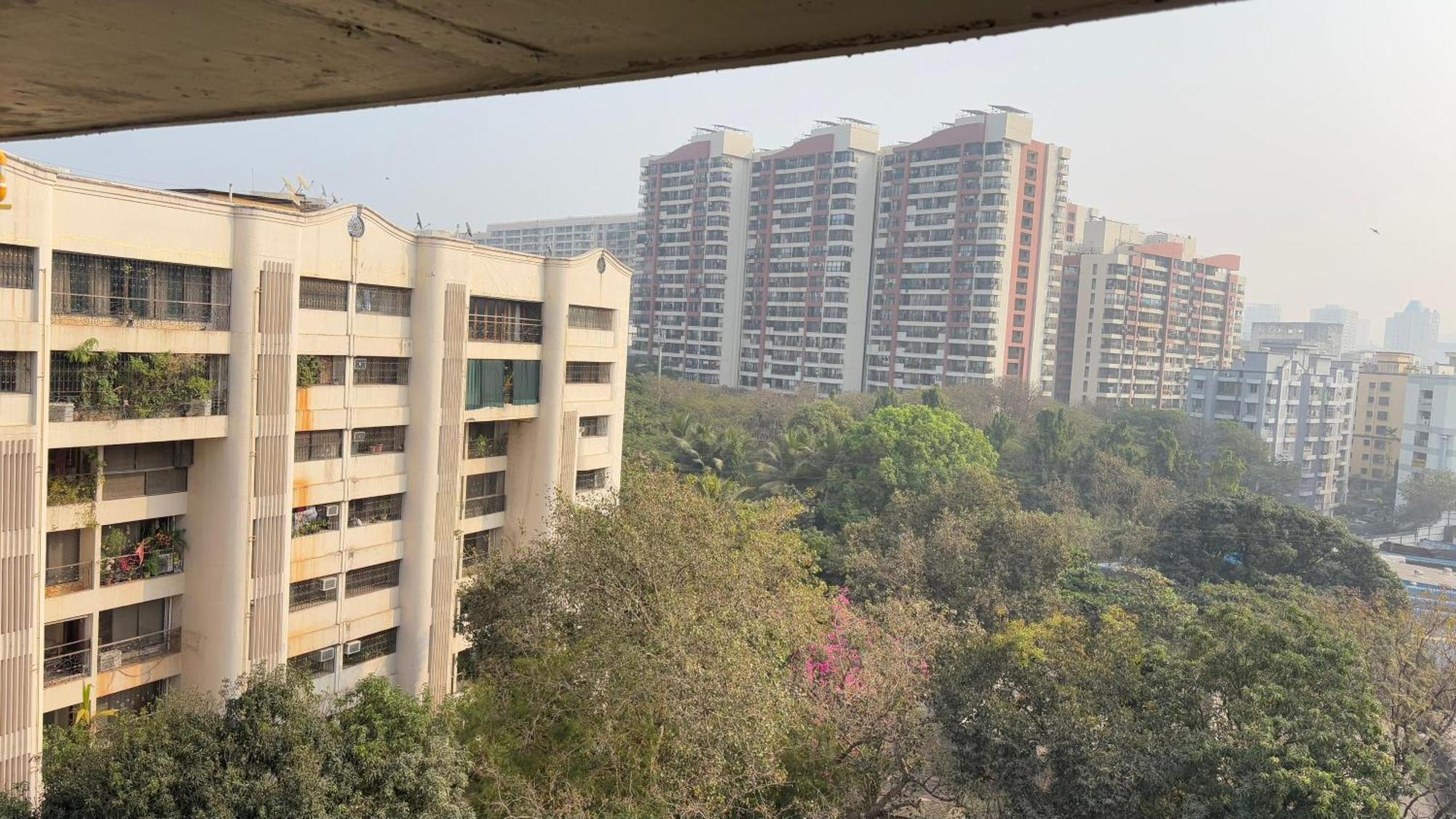 Osi Apartments Powai Bombay Eksteriør billede