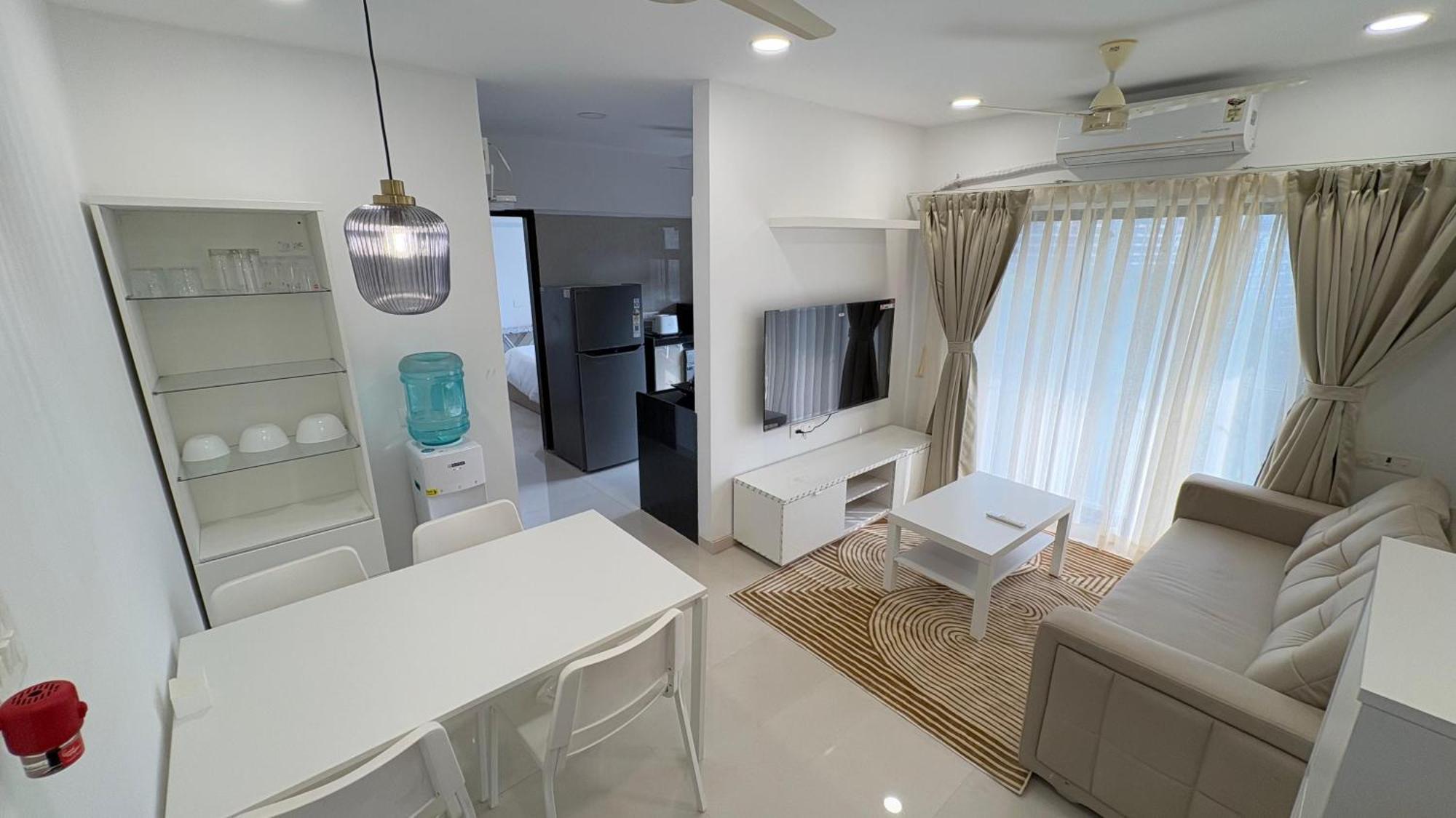 Osi Apartments Powai Bombay Eksteriør billede